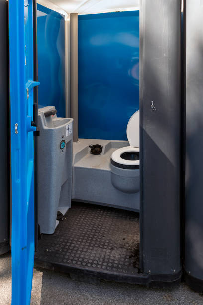 Best Portable restroom trailer rental  in Scott Af, IL